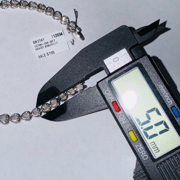 Real Diamond Heart Bracelet, 1cttw Natural earth mined diamond bracelet for her - Picture 4 of 5